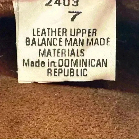 Minnetonka Kilty Hard Sole (SH39) - Picture 7 of 8